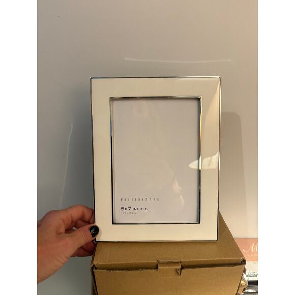 New Pottery Barn White Chrome Enameled Picture Frame 5x7 5” x 7”
Photo - Picture 3 of 6
